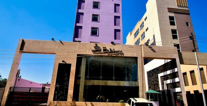 拉吉施里酒店 Chandīgarh 外观 照片